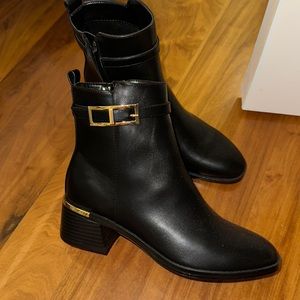 CALVIN KLEIN BLACK BOOTIES